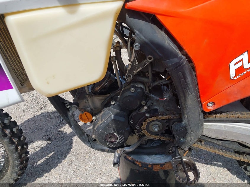 2025 Ktm 250 VIN VBKSXK433SM154295 IAAI salvage auction — THEFT, Original (Texas), sold $250 on 2026-07-29 (photo 9)