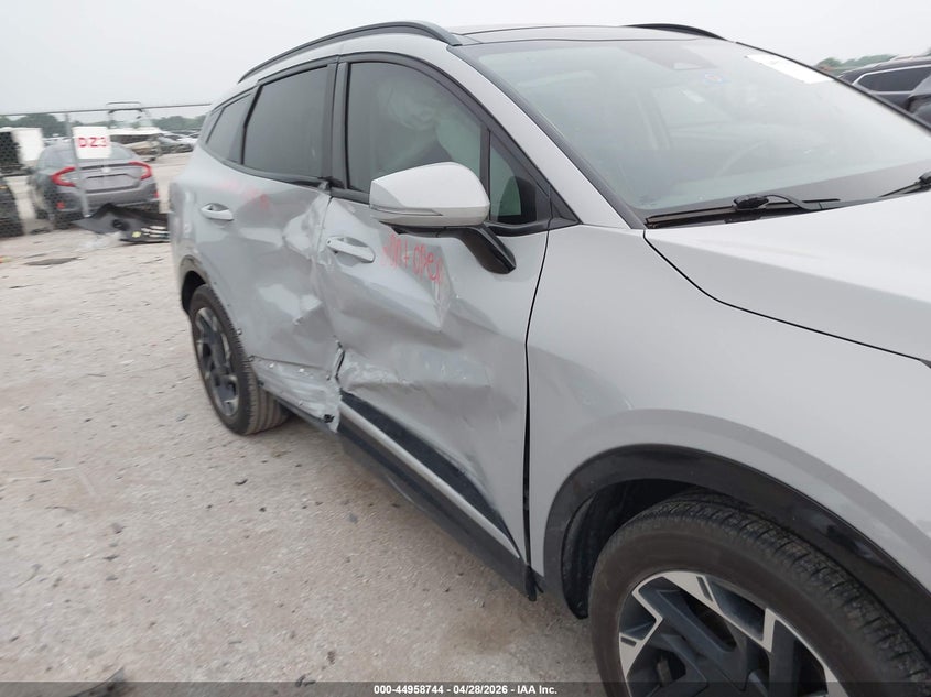 2024 Kia Sportage VIN 5XYK53DF2RG226381 IAAI salvage auction — RIGHT SIDE, Original (Texas), sold $11,575 on 2026-07-28 (photo 6)