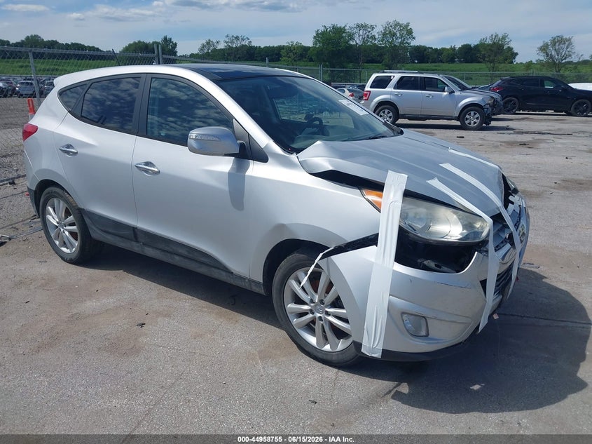 2011 Hyundai Tucson VIN KM8JUCAC1BU226087 IAAI salvage auction — FRONT END, Salvage (Iowa), sold $900 on 2026-07-10 (photo 1)