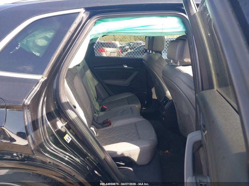 2018 Audi Sq5 VIN WA1A4AFY2J2025249 IAAI salvage auction — RIGHT REAR, Salvage Title, sold $9,175 on 2026-07-14 (photo 8)