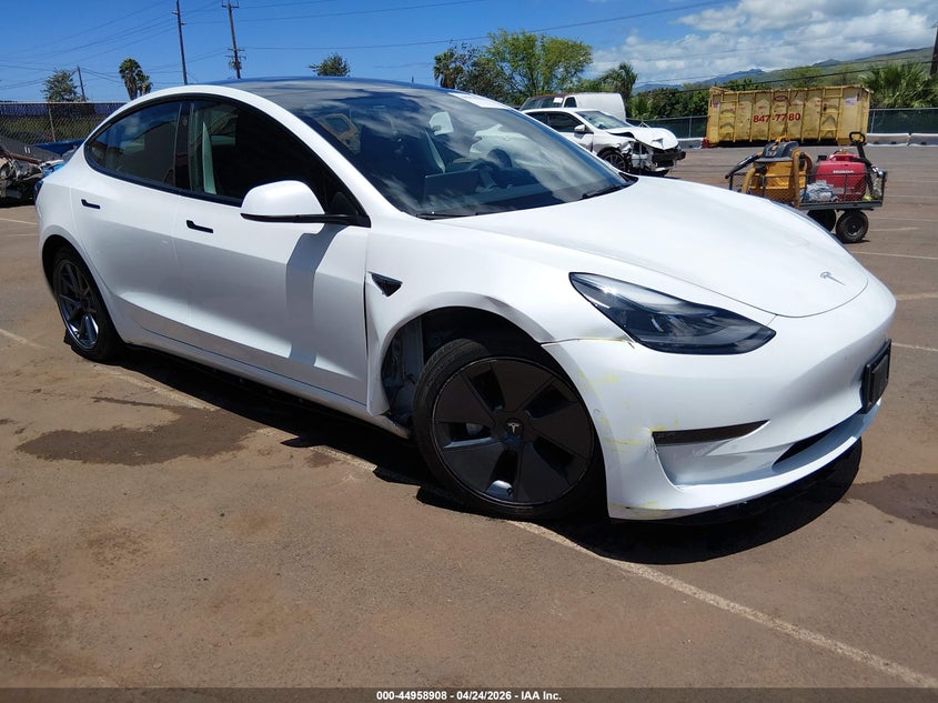 2022 Tesla Model 3 VIN 5YJ3E1EA3NF120745 IAAI salvage auction — RIGHT FRONT, Clear (Hawaii), sold $14,300 on 2026-07-07 (photo 1)