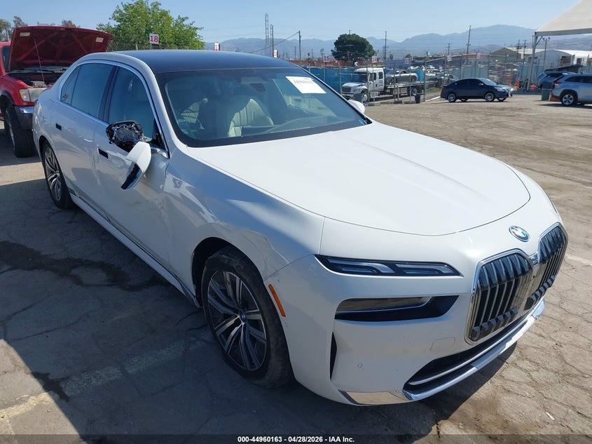 2025 BMW I7 VIN WBY43EJ06SCT88629 — IAAI salvage auction photo