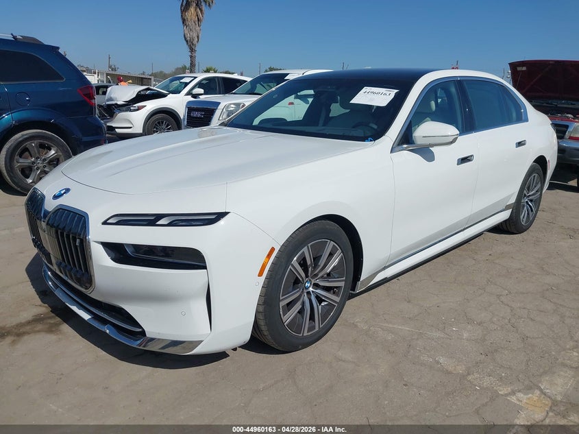 2025 BMW I7 VIN WBY43EJ06SCT88629 IAAI salvage auction — SIDE, Salvage Title, sold $46,450 on 2026-08-24 (photo 2)