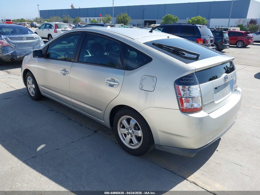 2005 Toyota Prius VIN JTDKB20U657050143 IAAI salvage auction — VANDALISM, Salvage (California), sold $725 on 2026-07-20 (photo 3)