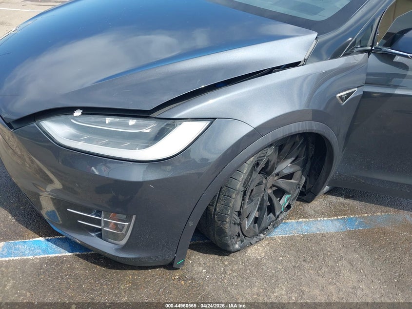 2016 Tesla Model x VIN 5YJXCBE26GF015383 IAAI salvage auction — SIDE, Salvage Title, sold $5,750 on 2026-07-16 (photo 6)