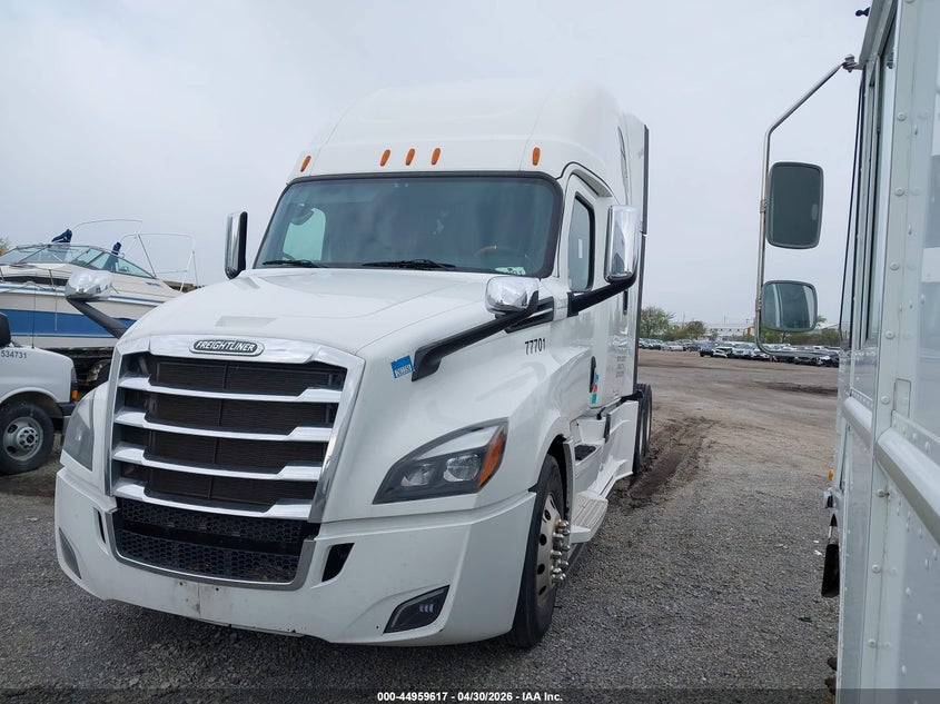 2019 Freightliner New cascadia 126 VIN 3AKJHHDR5KSKH6057 IAAI salvage auction — UNKNOWN, Regular Certificate (Iowa), sold $9,600 on 2026-07-22 (photo 2)