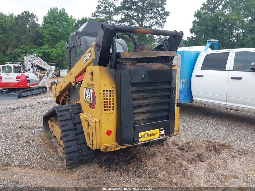 2021 Caterpillar 299d3 VIN CAT0299DCBX902598 IAAI salvage auction — Burn Engine, Bill Of Sale (Texas), sold $28,050 on 2026-08-26 (photo 3)
