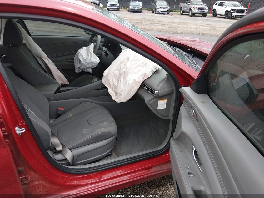 2025 Hyundai Elantra VIN KMHLM4DJ7SU150609 IAAI salvage auction — FRONT END, Salvage Title, sold $3,350 on 2026-07-29 (photo 5)