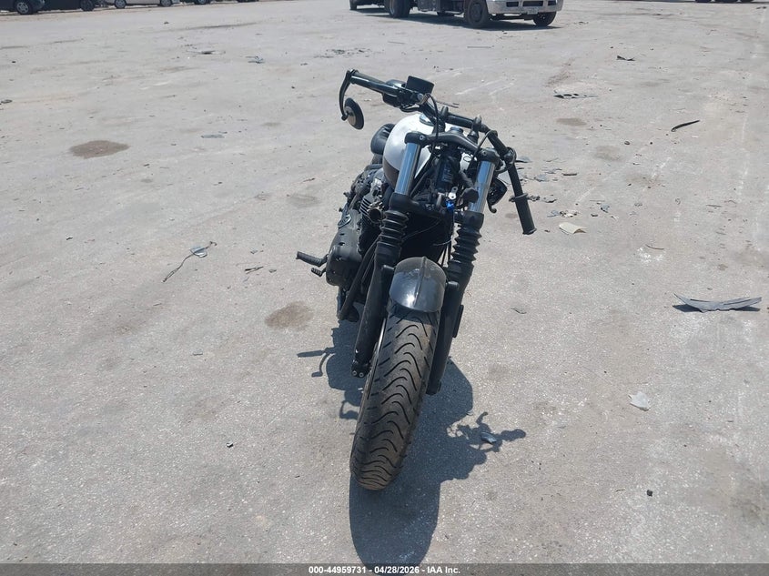 2025 Triumph motorcycle Bonneville VIN SMTD53HL1STCG1352 IAAI salvage auction — SIDE, Original (Texas), sold $25 on 2026-07-28 (photo 5)