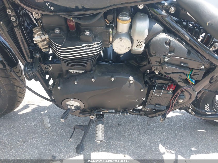 2025 Triumph motorcycle Bonneville VIN SMTD53HL1STCG1352 IAAI salvage auction — SIDE, Original (Texas), sold $25 on 2026-07-28 (photo 9)