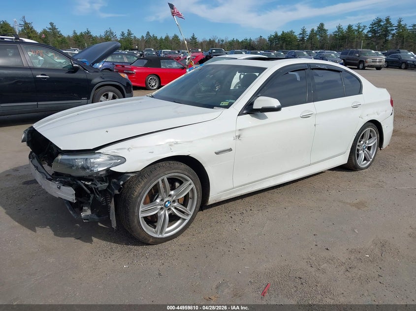 2016 BMW 5er VIN WBA5B3C54GG257945 IAAI salvage auction — FRONT & REAR, Salvage (Massachusetts), sold $600 on 2026-07-31 (photo 2)