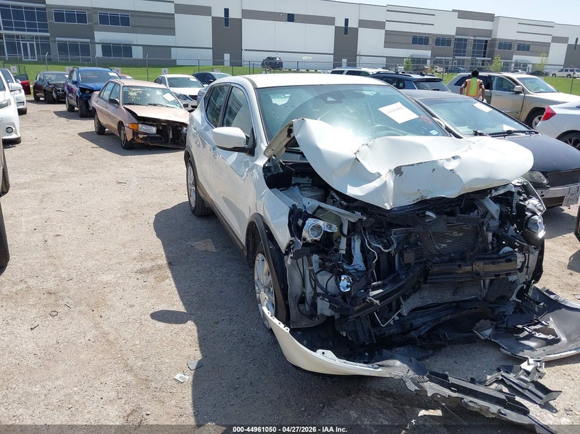 2022 Nissan Rogue VIN JN1BJ1AV2NW343504 IAAI salvage auction — FRONT END, Salvage Title, sold $1,700 on 2026-07-14 (photo 1)