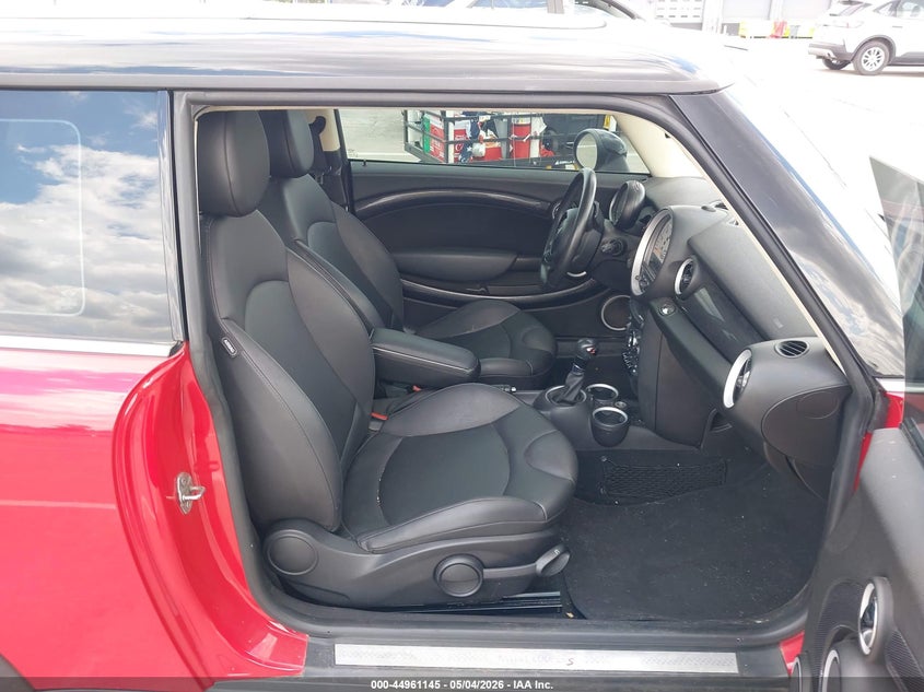 2013 Mini Hard top VIN WMWSV3C52DT397246 IAAI salvage auction — HAIL, Salvage (Indiana), sold $1,925 on 2026-07-17 (photo 5)