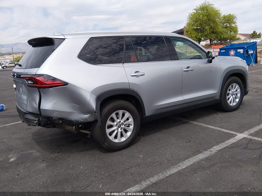 2025 Toyota Highlander VIN 5TDAAAB59SS087722 IAAI salvage auction — REAR END, Salvage Title, sold $23,500 on 2026-07-24 (photo 4)