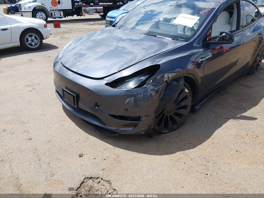 2023 Tesla Model y VIN 7SAYGDEF9PF862005 IAAI salvage auction — FRONT END, Salvage Title, sold $1,550 on 2026-07-22 (photo 6)