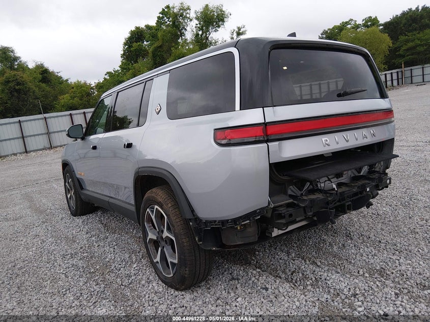 2023 Rivian R1s VIN 7PDSGABA9PN030149 IAAI salvage auction — REAR END, Salvage (Alabama), sold $21,900 on 2026-07-09 (photo 3)