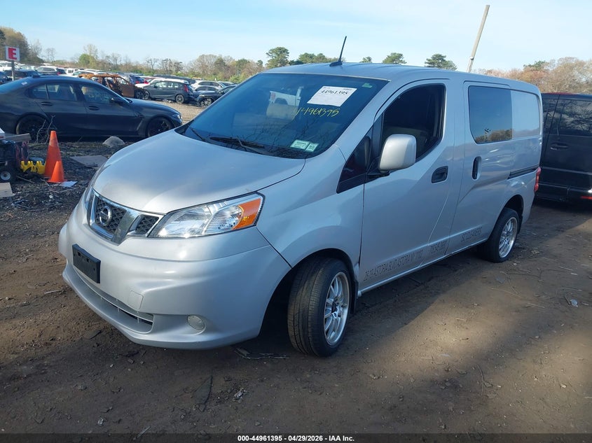 2015 Nissan Nv200 VIN 3N6CM0KNXFK696522 IAAI salvage auction — LEFT FRONT, Salvage Title, sold $2,000 on 2026-07-07 (photo 2)
