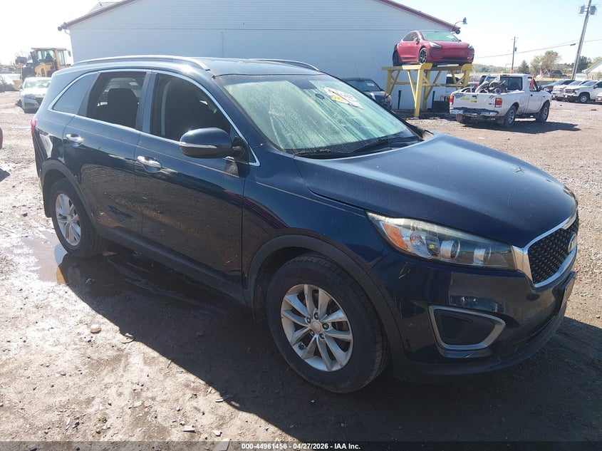 2016 Kia Sorento VIN 5XYPG4A35GG137711 IAAI salvage auction — LEFT SIDE, Salvage (Pennsylvania), sold $1,900 on 2026-07-08 (photo 1)