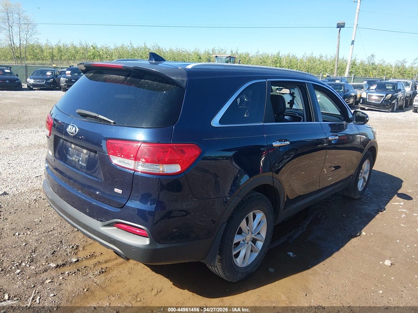 2016 Kia Sorento VIN 5XYPG4A35GG137711 IAAI salvage auction — LEFT SIDE, Salvage (Pennsylvania), sold $1,900 on 2026-07-08 (photo 4)