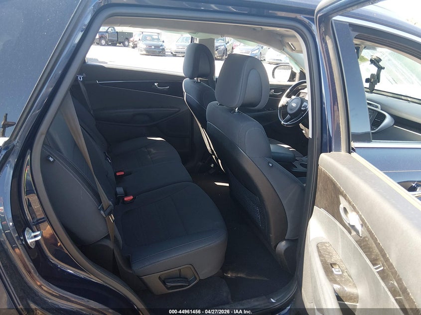 2016 Kia Sorento VIN 5XYPG4A35GG137711 IAAI salvage auction — LEFT SIDE, Salvage (Pennsylvania), sold $1,900 on 2026-07-08 (photo 8)