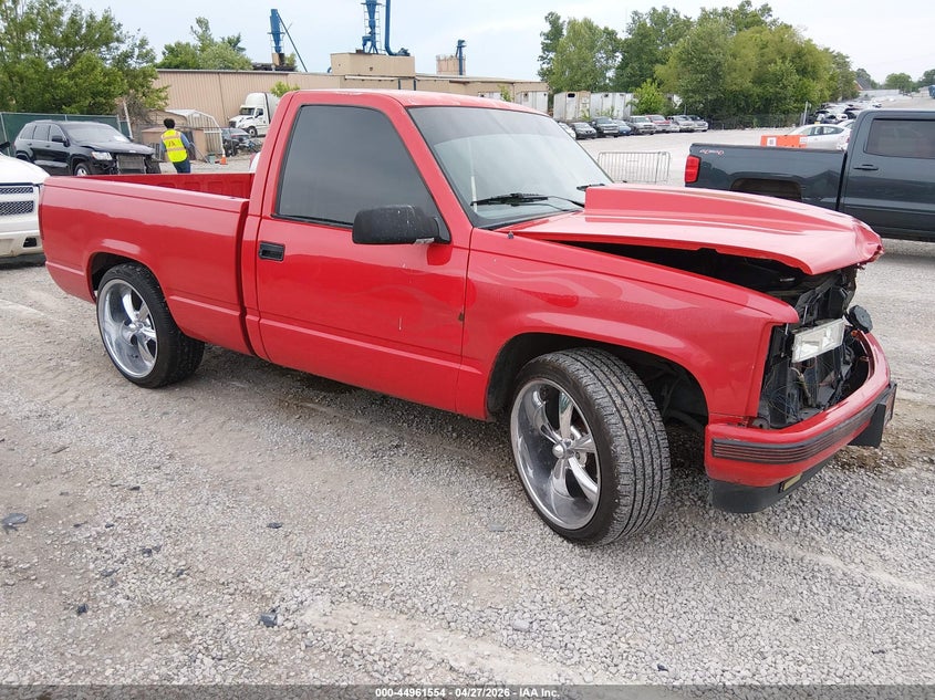 1992 Chevrolet Gmt-400 VIN 1GCDC14Z1NZ131531 IAAI salvage auction — FRONT END, Salvage (Kentucky), sold $1,750 on 2026-07-08 (photo 1)