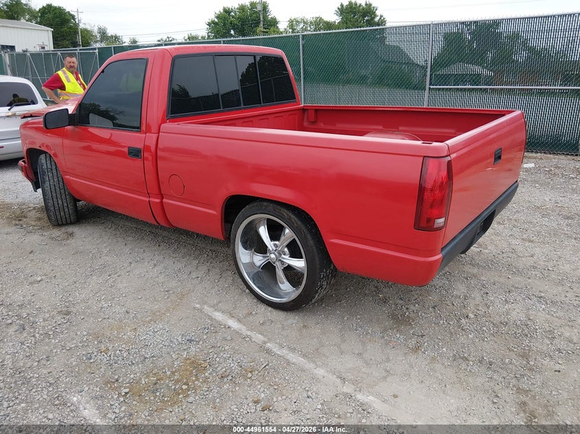 1992 Chevrolet Gmt-400 VIN 1GCDC14Z1NZ131531 IAAI salvage auction — FRONT END, Salvage (Kentucky), sold $1,750 on 2026-07-08 (photo 3)