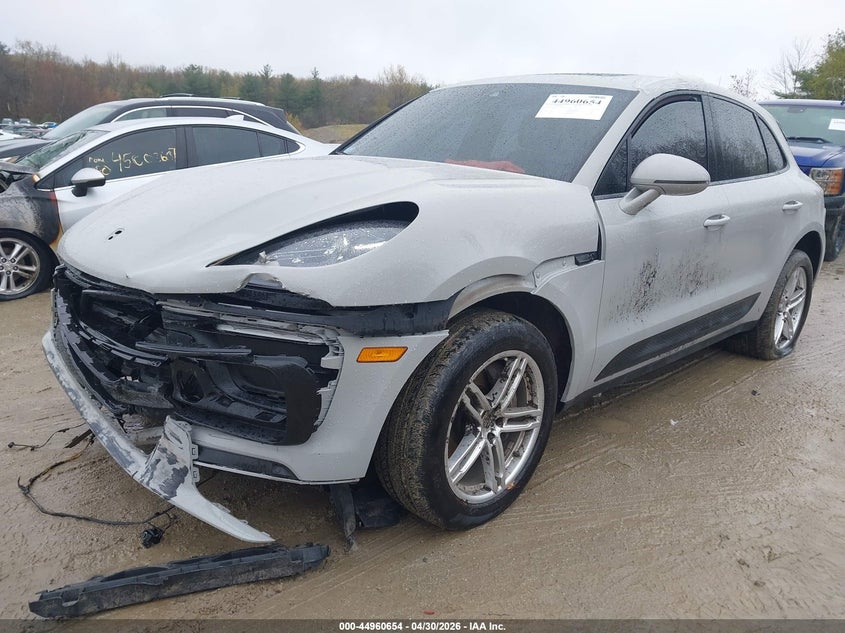 2022 Porsche Macan VIN WP1AA2A52NLB05120 IAAI salvage auction — LEFT FRONT, Wait Title, sold $13,500 on 2026-08-09 (photo 2)