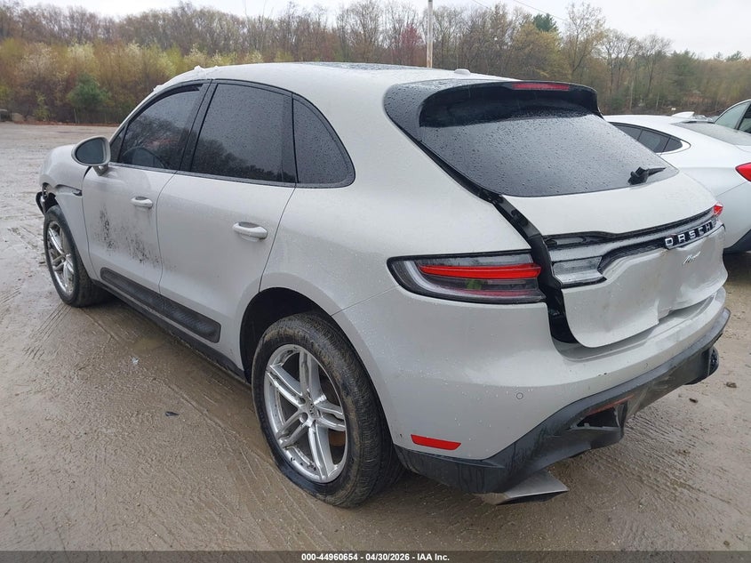 2022 Porsche Macan VIN WP1AA2A52NLB05120 IAAI salvage auction — LEFT FRONT, Wait Title, sold $13,500 on 2026-08-09 (photo 3)