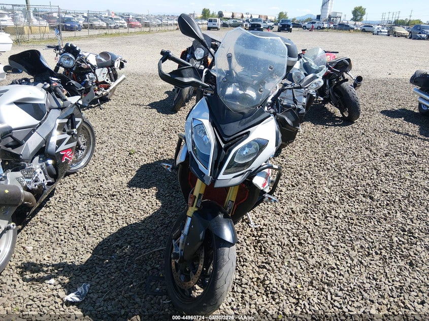 2016 BMW S 1000 VIN WB10D1308GZ462721 IAAI salvage auction — RIGHT SIDE, Salvage (Oregon), sold $3,450 on 2026-07-22 (photo 5)