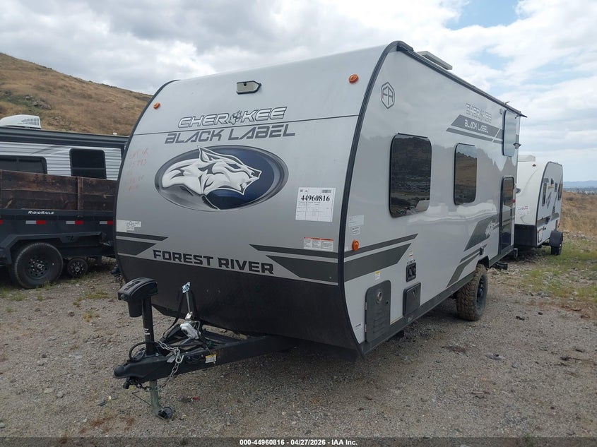 2026 Forest river Other VIN 5ZT2CKEC8TY038790 IAAI salvage auction — FRONT & REAR, Salvage (California), sold $6,750 on 2026-07-29 (photo 2)