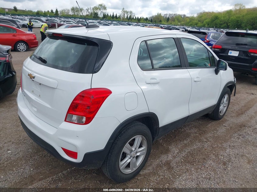 2017 Chevrolet Trax VIN KL7CJNSB4HB067512 IAAI salvage auction — FRONT END, Salvage (Illinois), sold $1,050 on 2026-07-15 (photo 4)