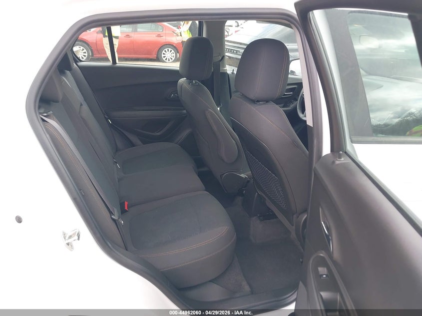 2017 Chevrolet Trax VIN KL7CJNSB4HB067512 IAAI salvage auction — FRONT END, Salvage (Illinois), sold $1,050 on 2026-07-15 (photo 8)