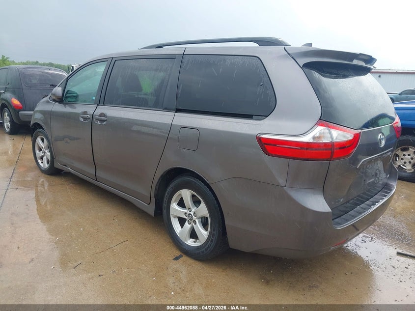 2019 Toyota Sienna VIN 5TDKZ3DC8KS983272 IAAI salvage auction — FRONT END, Salvage (Missouri), sold $4,750 on 2026-07-14 (photo 3)