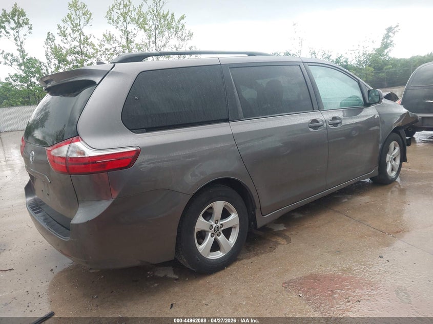 2019 Toyota Sienna VIN 5TDKZ3DC8KS983272 IAAI salvage auction — FRONT END, Salvage (Missouri), sold $4,750 on 2026-07-14 (photo 4)