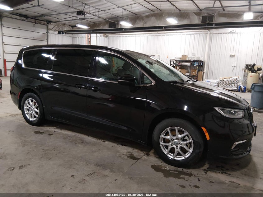 2025 Chrysler Pacifica VIN 2C4RC1BG9SR507423 IAAI salvage auction — FRONT END, Salvage (Iowa), sold $9,000 on 2026-07-25 (photo 1)