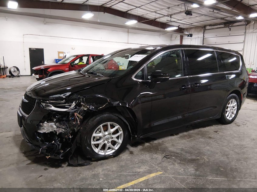 2025 Chrysler Pacifica VIN 2C4RC1BG9SR507423 IAAI salvage auction — FRONT END, Salvage (Iowa), sold $9,000 on 2026-07-25 (photo 2)