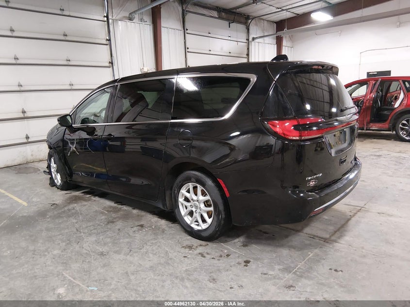 2025 Chrysler Pacifica VIN 2C4RC1BG9SR507423 IAAI salvage auction — FRONT END, Salvage (Iowa), sold $9,000 on 2026-07-25 (photo 3)