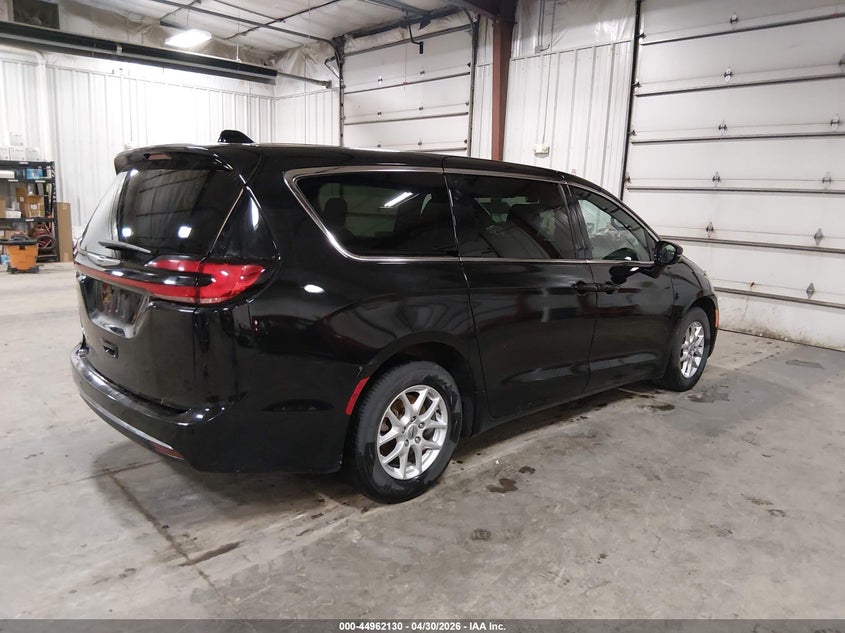 2025 Chrysler Pacifica VIN 2C4RC1BG9SR507423 IAAI salvage auction — FRONT END, Salvage (Iowa), sold $9,000 on 2026-07-25 (photo 4)