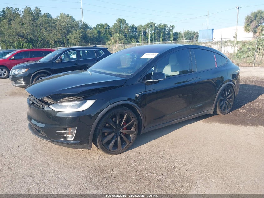 2018 Tesla Model x VIN 5YJXCBE44JF138091 IAAI salvage auction — SIDE, Rebuildable (Florida), sold $6,800 on 2026-08-02 (photo 2)