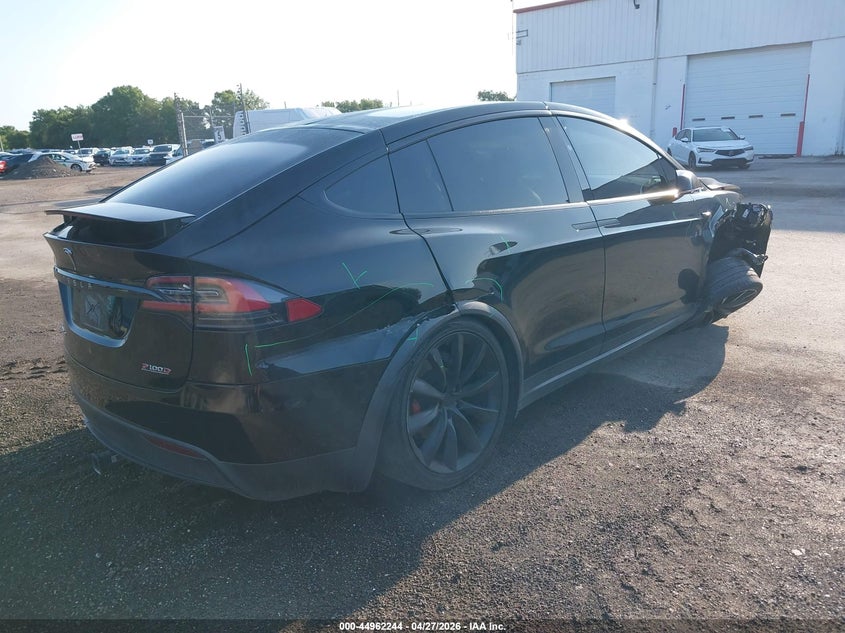 2018 Tesla Model x VIN 5YJXCBE44JF138091 IAAI salvage auction — SIDE, Rebuildable (Florida), sold $6,800 on 2026-08-02 (photo 4)