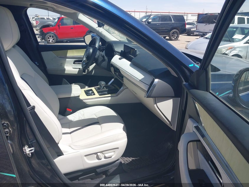 2025 Mazda Cx-90 VIN JM3KKEHC4S1229011 IAAI salvage auction — RIGHT SIDE, Original (Texas), sold $16,050 on 2026-07-07 (photo 5)