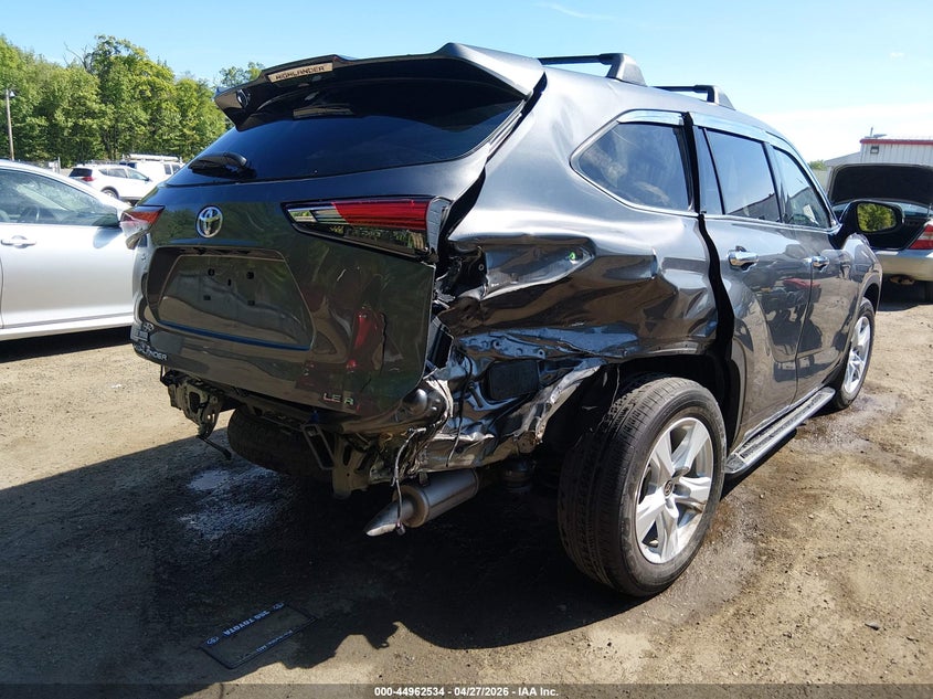 2022 Toyota Highlander VIN 5TDBZRBH9NS596154 IAAI salvage auction — RIGHT REAR, Salvage Title, sold $12,600 on 2026-07-15 (photo 6)