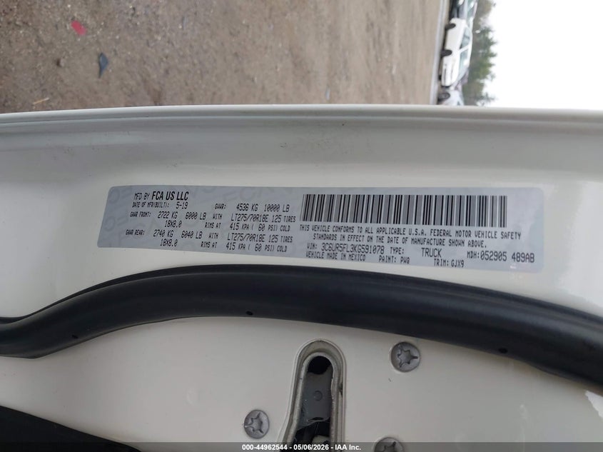 2019 Ram 2500 VIN 3C6UR5FL3KG591078 IAAI salvage auction — LEFT FRONT, Salvage Title, sold $20,100 on 2026-08-21 (photo 9)