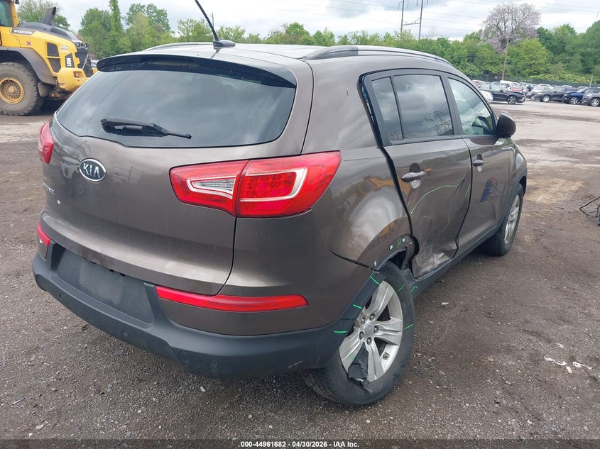 2012 Kia Sportage VIN KNDPB3A25C7215895 IAAI salvage auction — REAR END, Salvage (New Jersey), sold $2,250 on 2026-08-29 (photo 4)