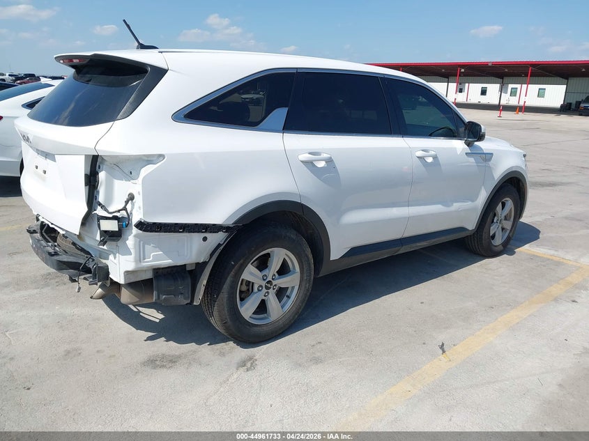 2023 Kia Sorento VIN 5XYRG4LC2PG211415 IAAI salvage auction — SIDE, Original (Texas), sold $6,950 on 2026-07-30 (photo 4)