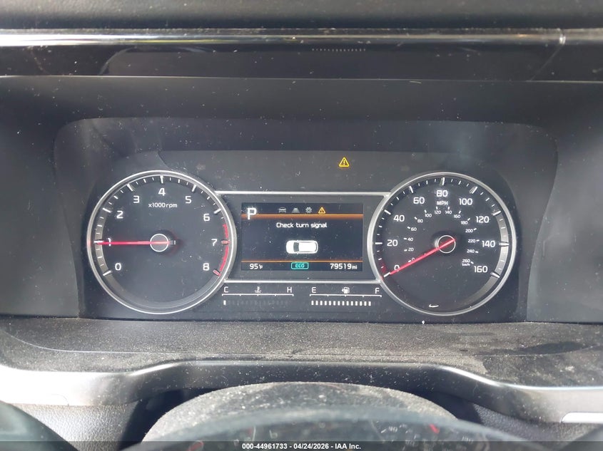 2023 Kia Sorento VIN 5XYRG4LC2PG211415 IAAI salvage auction — SIDE, Original (Texas), sold $6,950 on 2026-07-30 (photo 7)