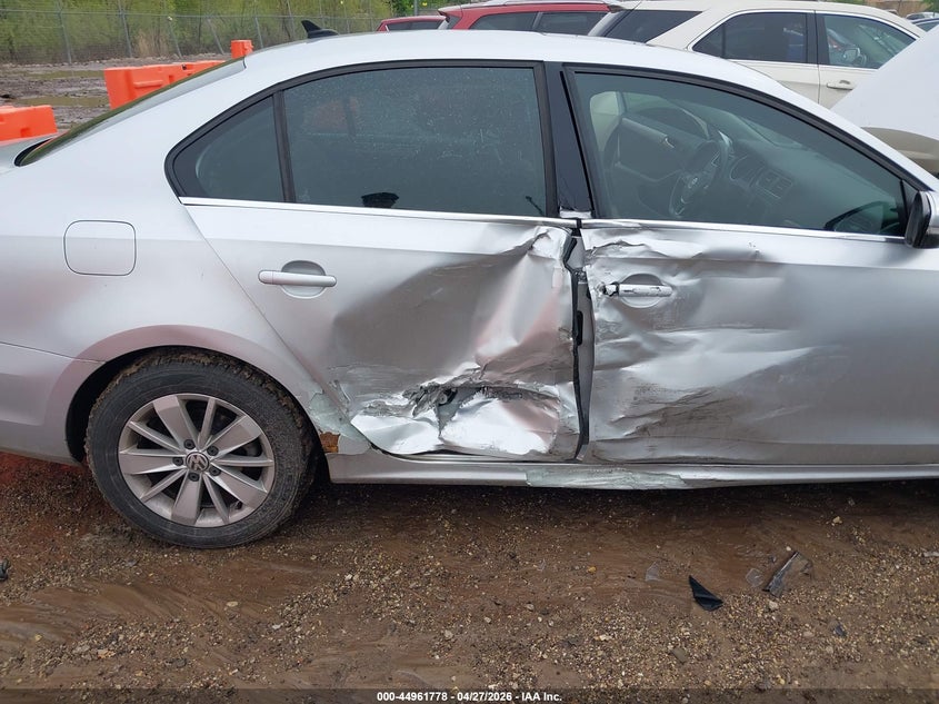 2016 Volkswagen Jetta VIN 3VWD67AJ8GM247822 IAAI salvage auction — RIGHT SIDE, Clear (Illinois), sold $0 on 2026-09-28 (photo 6)