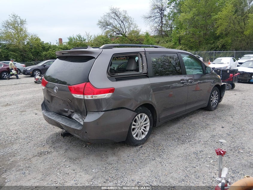 2011 Toyota Sienna VIN 5TDYK3DCXBS171969 IAAI salvage auction — FRONT END, Salvage (Ohio), sold $1,725 on 2026-07-07 (photo 4)