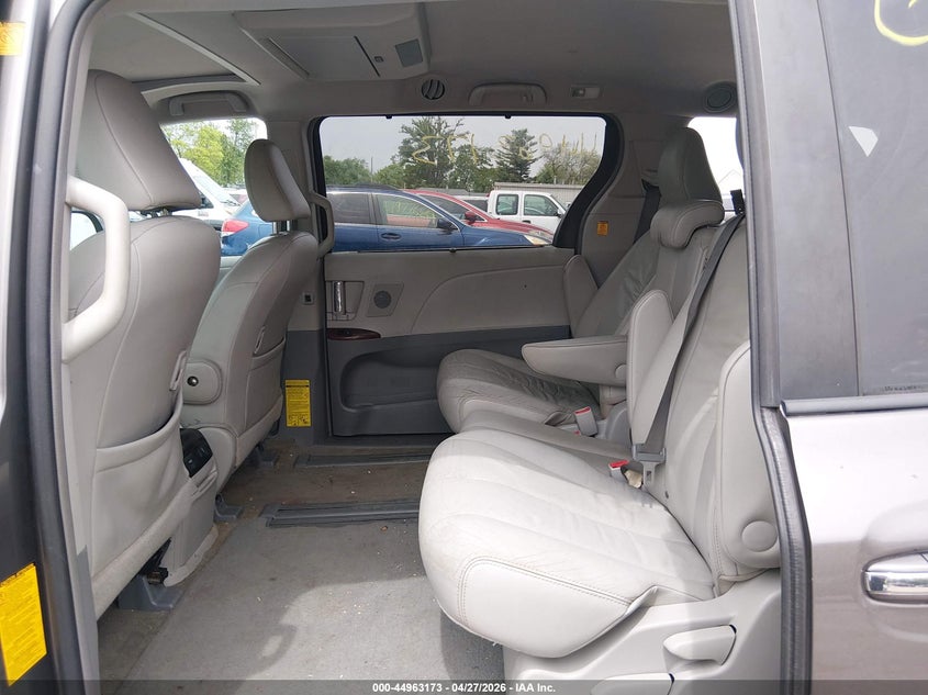 2011 Toyota Sienna VIN 5TDYK3DCXBS171969 IAAI salvage auction — FRONT END, Salvage (Ohio), sold $1,725 on 2026-07-07 (photo 8)