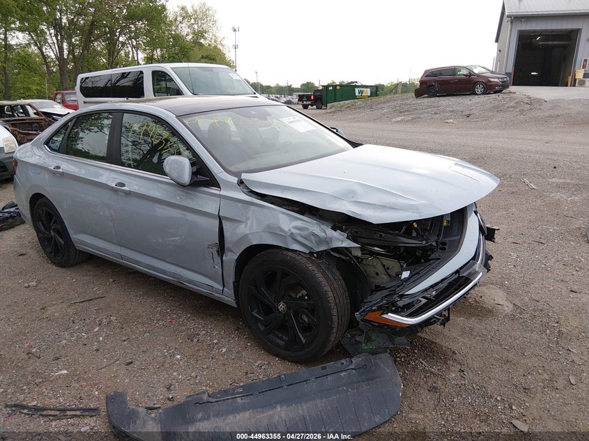 2025 Volkswagen Jetta VIN 3VW7X7BU5SM028117 IAAI salvage auction — FRONT END, Salvage Title, sold $5,300 on 2026-07-23 (photo 1)